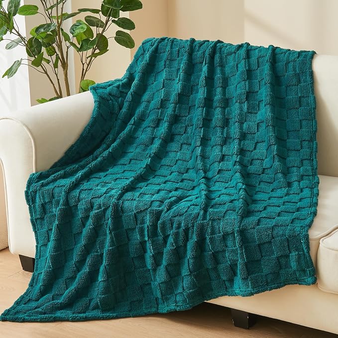 NEWCOSPLAY 3D Checkered Flannel Throw Blanket, Dark Teal, 50"x70" | Super Soft Cute Lightweight Decorative Premium Silky Fleece Blanket for Couch Sofa Bed, Gift for Women Men, All Season Use