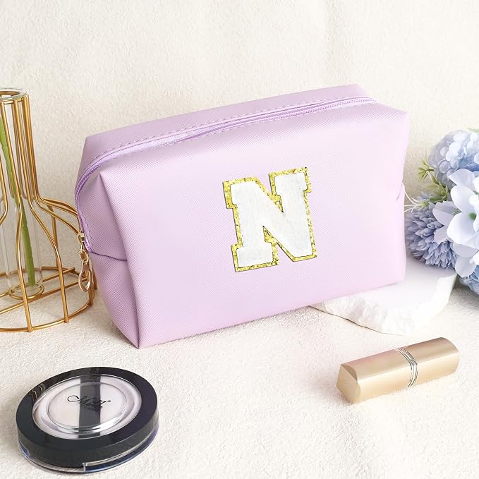 URSKYTOUS Gifts for Girls Initial Makeup Bag Personalized Cosmetic Bag with Zipper Cute Travel Toiletry Bag Waterproof PU Preppy Makeup Pouch Birthday Gift for Teen Girls Women(Purple N)