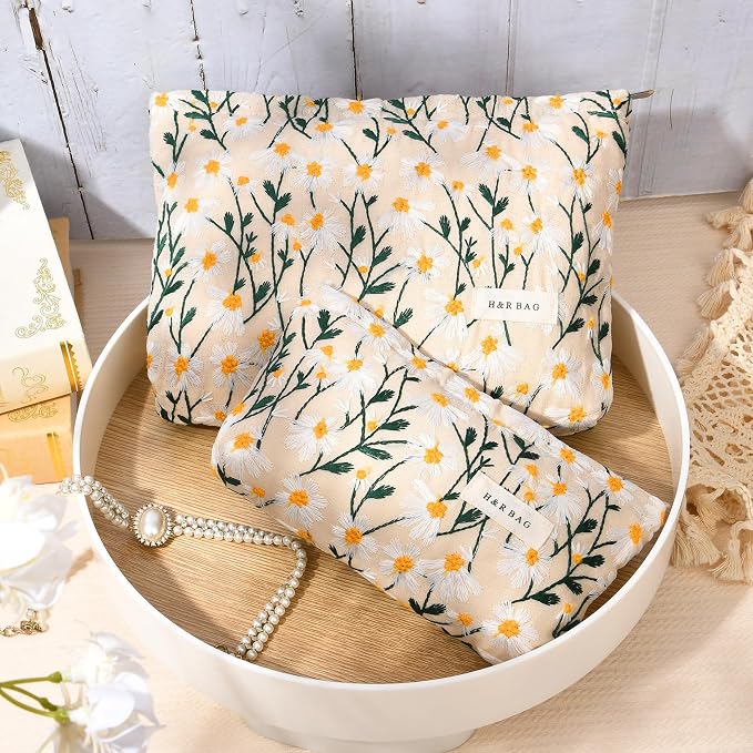 SOIDRAM 2 Pcs Makeup Bag Large Cosmetic Bag Toiletry Bag Makeup Pouch Travel Bag Organizer Cute Makeup Brushes Aesthetic Accessories Storage Bag for Women Daisy Embroidery