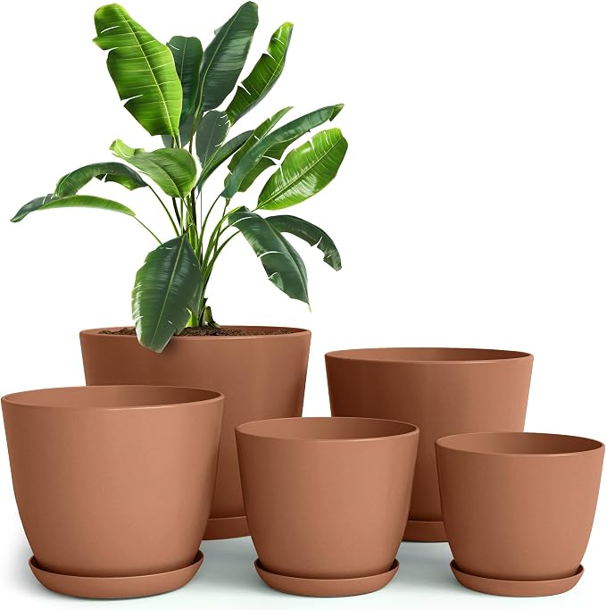 Plant Pots Indoor with Drainage, 5 Pack Multi-Size Planters Set, Terracotta | Drainage holes included Multiple sizes 7/6.6/6/5.3/4.8 In Indoor plants and flowers Durable plastic construction