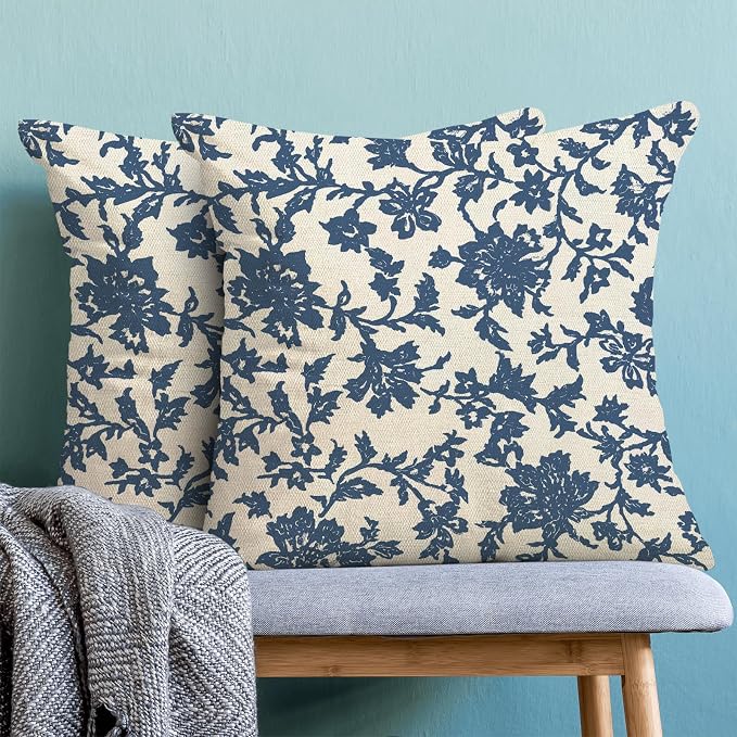 Floral Pillow Covers 18x18 Inch Set of 2 Block Print Blue Flower Throw Pillow Covers Outdoor Decor Boho Vintage Flower Decoration Pillowcase Farmhouse Decorative Cushion Cover for Home Sofa