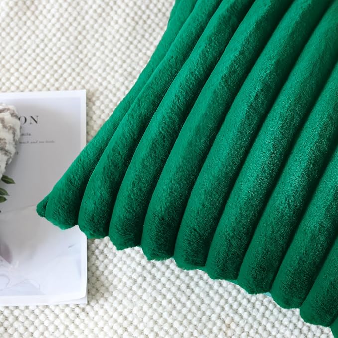Soleebee Set of 2 Throw Pillow Covers Soft Cozy Velvet Pillowcase Faux Rabbit Fur Cover for Couch Sofa Bed Chair Home Decorative Pillows Cover (12x20 Inch, Christmas Green)