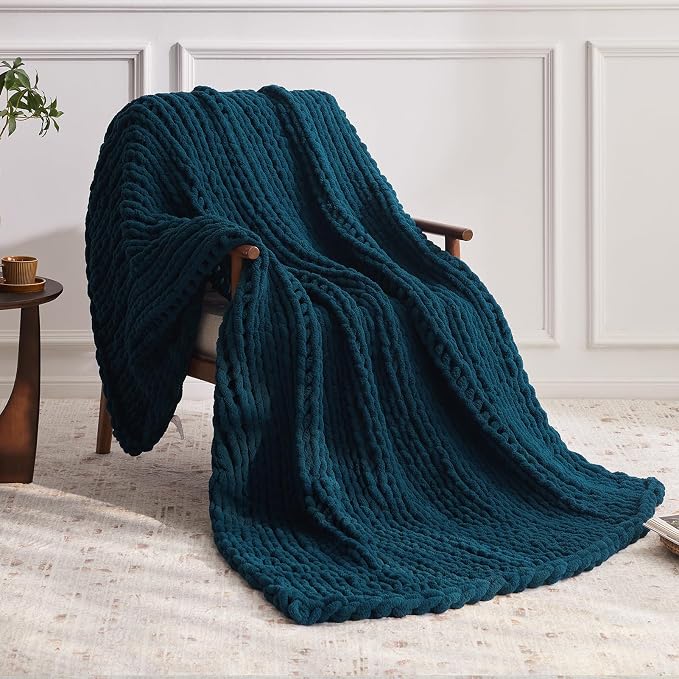 Negwoo Chunky Knit Throw Blanket, Knitted Throw Chenille Yarn, 40"*50" | Soft Thick Cable Knitted Blankets, Handmade Big Thick Blanket,Machine Washable Cute Comfy Blanket for Home Decor,Peacock blue