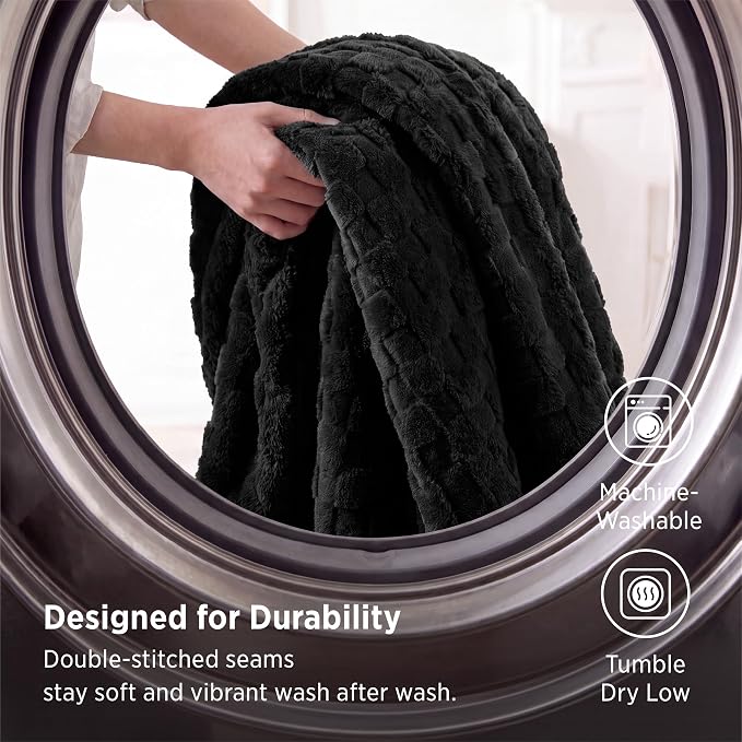 Bedsure Checkered Soft Cozy Fleece Full Blanket for Bed, Black, 84"×90" | Couch/Sofa/Bed, Lightweight, Soft Cozy Cute, All Season, Gifts for Men, Home Decor
