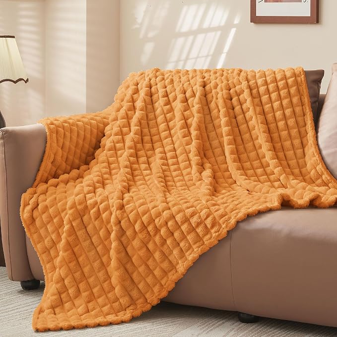 BEDELITE Burnt Orange Checked Twin Fall Throw Blanket for Bed, 60x80 Inch | Soft Warm Fuzzy Fluffy Blanket for Couch Sofa, Lightweight Plush Cozy Throws for Home Room Decor, Gift for Women, All Season