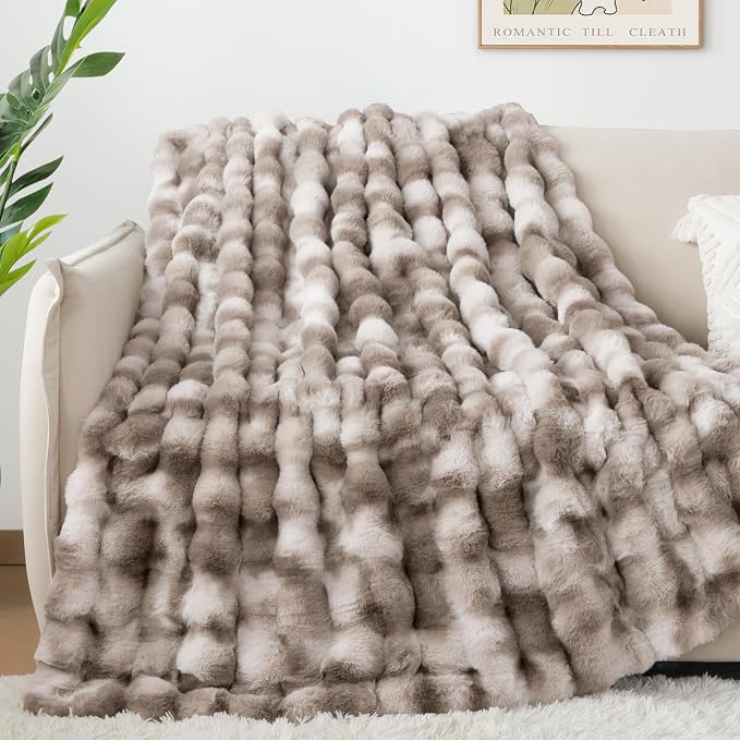 Luxury 1000GSM Faux Rabbit Fur Throw Blanket, Super Heavy Warm Cozy Brown Blankets for Couch Bed Sofa, Ruched Plush Fuzzy Elegant Soft Reversible Mink Blanket for Living Room Bedroom