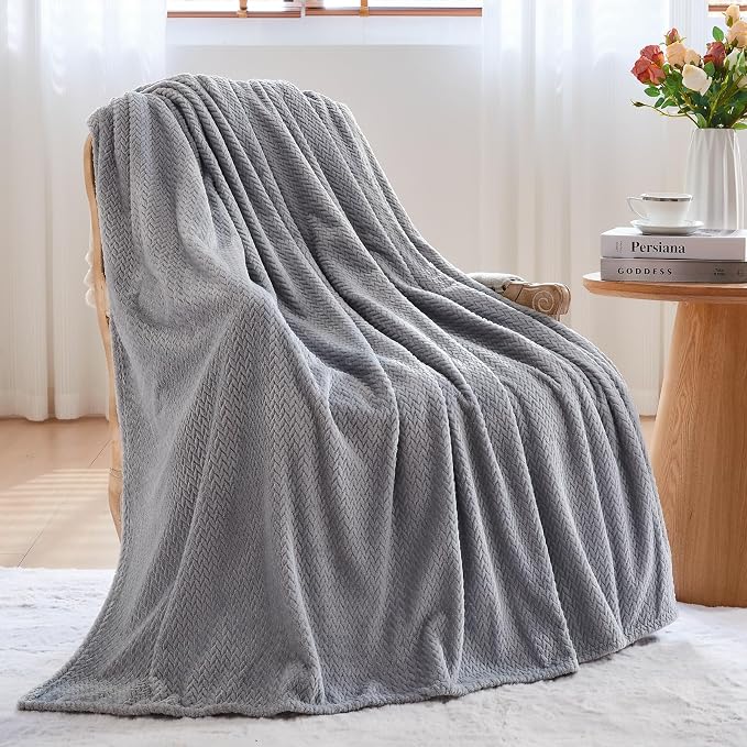 NEWCOSPLAY Fleece Leaves Pattern Throw Blanket, Grey, 50"x60" | Super Soft Throw Blanket, Lightweight Cozy Bed Sofa Blanket, Premium Silky Flannel Fleece, Travel Blanket for All Season Use
