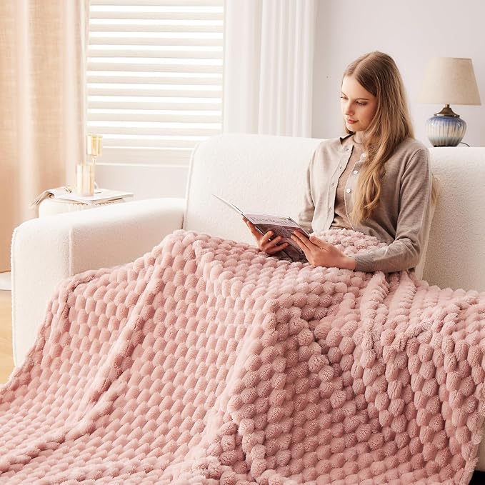 NEWCOSPLAY Fleece Clouds Cozy Queen Blanket for Couch, Pink, 90"x90" | Premium Silky Flannel Blanket, Soft Lightweight Fluffy Throw Blanket for Bed Sofa Decor, Gift for All Season Use