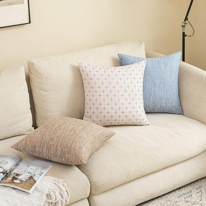 MIULEE Burlap Linen Decorative Christmas Throw Pillow Covers Pack of 2 Modern Farmhouse Pillowcases Rustic Woven Textured Cushion Cover for Sofa Couch Bed 20x20 Inch Beige