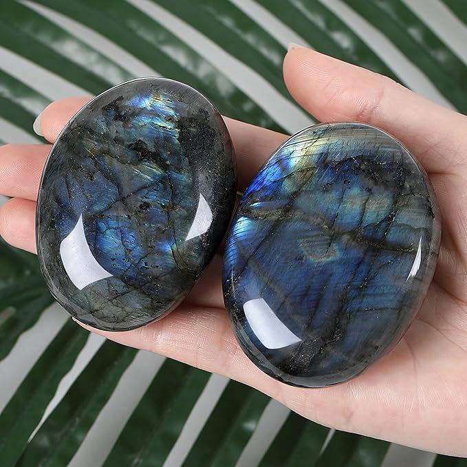 ZHIYUXI 2.2-2.4" Black Labradorite Crystal Gemstones Healing Crystals Worry Stone for Anxiety Gifts for Women Men Energy Balancing Therapy Moonstone Polished Palm Stone and Crystals Gem Stone