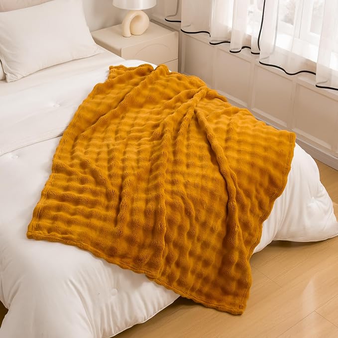 YUSOKI 3D Fleece Bubble Throw Blanket,Gold, 50"x60" | Ultra Soft, Non-Shedding, Lightweight for All Season Use, stays fluffy after repeated washes, Perfect Gifts, Machine Washable