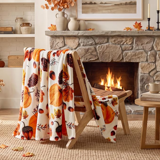 BEDELITE Fleece Blanket Soft Plush Fall Twin Size Autumn Pumpkin 60"x80" | Ultra Soft Fleece, Plush Microfiber, Lightweight Warmth, Thanksgiving Gift, Fall Home Decor, Machine Washable, Couch Sofa Bed