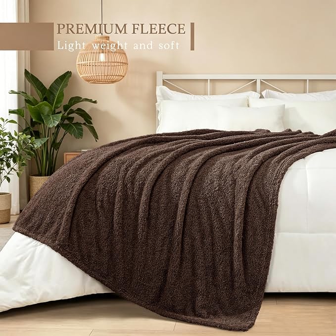 Exclusivo Mezcla Fleece Bed Blankets King Size for Bed, 90" x 104" | Super Soft and Cozy Fluffy Blanket for Women, Lightweight and Fuzzy Large Blanket for Bedroom , All Season, Coffee