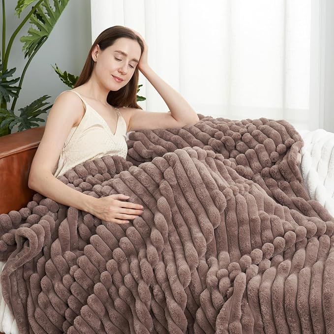 Faux Fur Throw Blanket for Couch, Cozy Fuzzy Fluffy Fur Luxurious Soft Striped Plush Gift Blankets for Family Sofa Chair Bedroom, 55"x70", Light Coffee