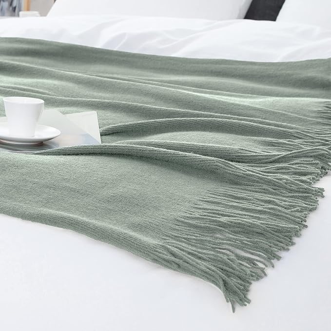 Vonty Sage Green Knitted Throw Blanket with Tassels Fringe, 50x60 Acrylic | Super Soft And Lightweight, Year-Round Cozy Warmth, Farmhouse Decorative Style, Machine Washable, for Couch, Sofa or Bed