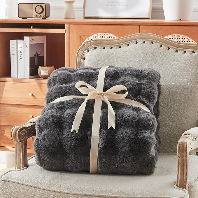 Faux Fur Throw Blanket for Couch, 1000 GSM Cozy Fuzzy Fluffy Soft Plush Thick Bubble Sherpa Blanket for Sofa Bedroom Living Room, Mothers Day Birthday Gifts for Women Home Decor