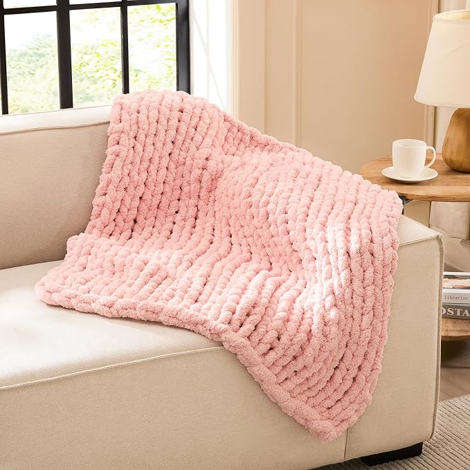 L'AGRATY Chunky Knit Throw Blanket for Couch, 30'' x 40'' Knit Throw, Pink | Handmade Chenille Crochet Blanket for Sofa Bed, Thick Cable Knitted Blankets for Room Home Decor, Birthday Gift for Women Mom