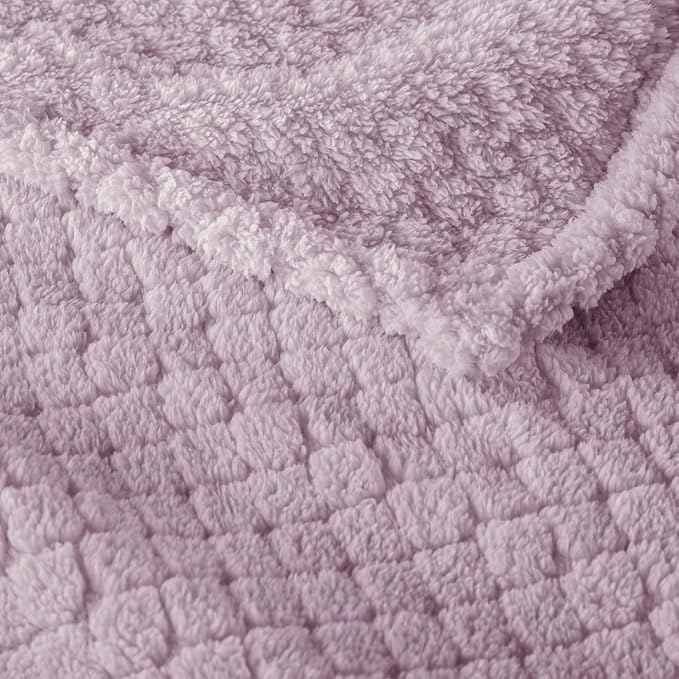 Exclusivo Mezcla Soft Fleece Twin Size Blanket for Bed, Lilac Purple | Jacquard Lightweight Cozy Bed Blanket, Breathable Decorative Fuzzy Textured All Season Use, 60x80 Inches