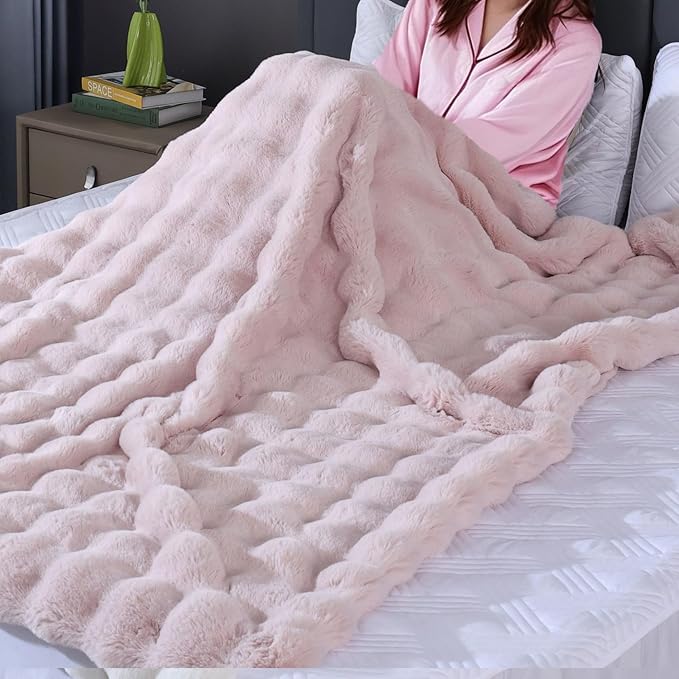 Fluffy Pink Fuzzy Throw Blankets for Sofa Bedroom Living Room Faux Fur Rabbit 60x80 Decorative Cozy Throw Blanket for Couch Apartment Decor 860 GSM