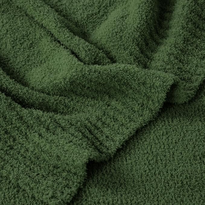 Dark Green Blanket Warm Queen Size Fuzzy Knitted Oversized Luxury Bed Blankets, Soft Throw for Bed, Lightweight Plush for Cozy Nights (Dark Green, 90x90)