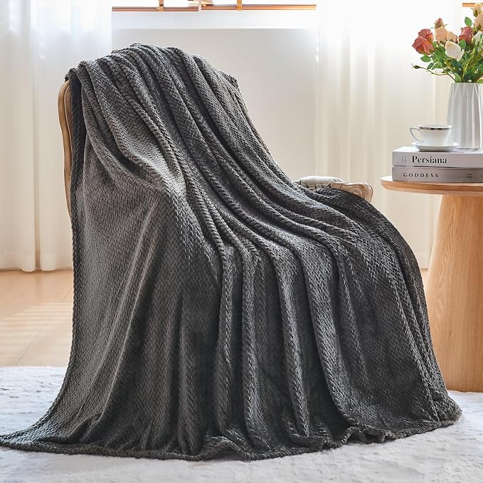 NEWCOSPLAY Fleece Leaves Pattern King Blanket, Dark Grey, 90"x110" | Super Soft Throw Blanket, Lightweight Cozy Bed Sofa Blanket, Premium Silky Flannel Fleece, Travel Blanket for All Season Use