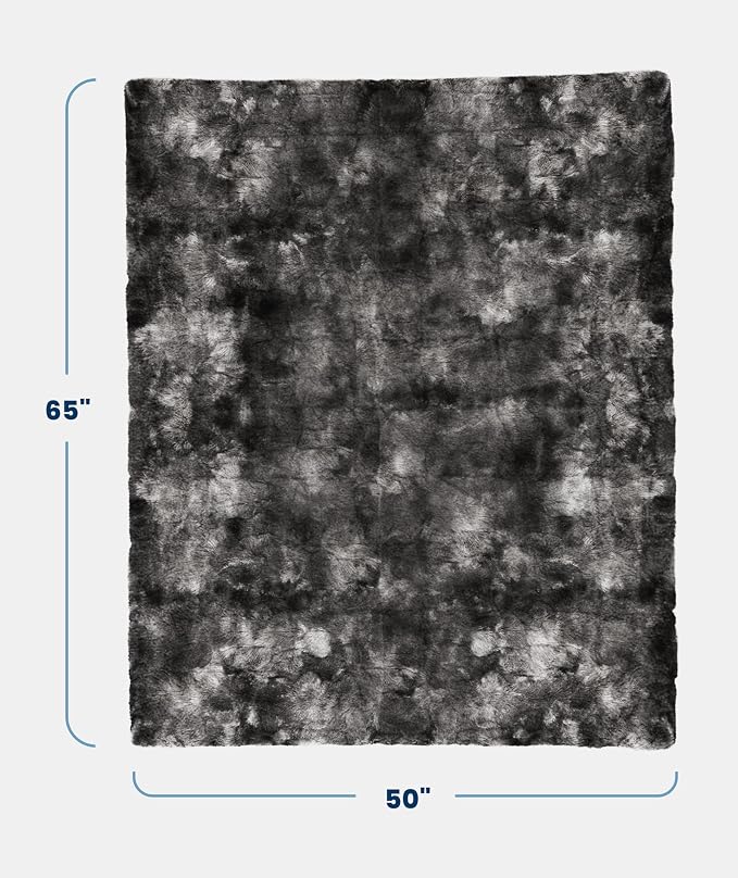 Everlasting Comfort Soft & Comfortable Gray Faux Fur Throw Blanket for Couch - (50"x65") Minky & Fluffy Fall Blankets & Throws, Plush Fuzzy Cover for Bed, Sofa & Living Room - Cozy Home Decor