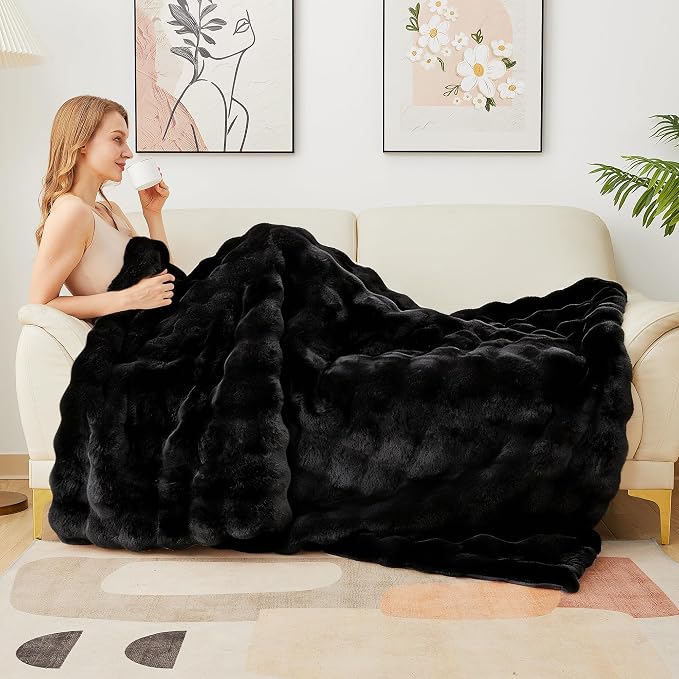 Latepis Soft Black Faux Fur Bubble Blanket, Fuzzy Warm Cozy Twin Blankets for Couch, Plush Fluffy Blankets for Sofa and Bedroom, Throw Blanket, 60” x 80”, 860GSM