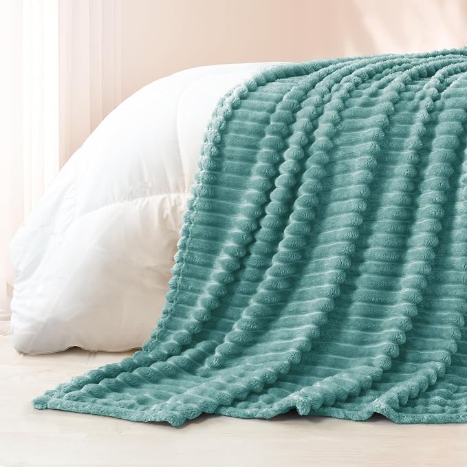 Exclusivo Mezcla Striped Twin Size Fleece Blanket for Bed, Couch, 60"x80" | Soft Breathable Cozy Bed Blankets, Lightweight Plush Fluffy Fuzzy Jacquard Decorative Blankets