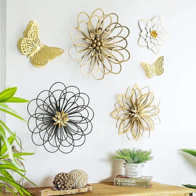 Remenna Metal Flowers Wall Decor, Metal Rustic Wall Art Decoration Farmhouse Wall Decorations Multiple Floral Hanging Decor for Bathroom Living Room Home Office Garden Kitchen 13inch (Rustic Gold)