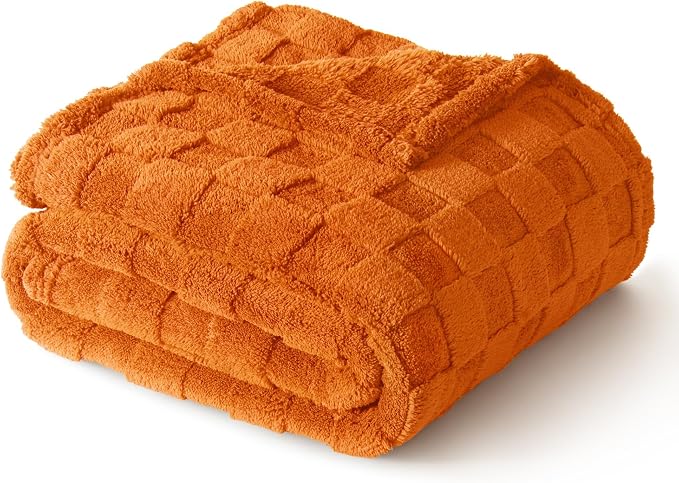 Exclusivo Mezcla 3D Checkered Fleece Throw Blanket for Couch, Burnt Orange | Super Soft and Cozy Fluffy Throw, Lightweight and Breathable, Cute Fuzzy Blanket for Sofa, Home Decor, All Season, 50"x60"