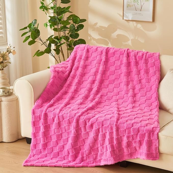 NEWCOSPLAY 3D Checkered Flannel Twin Blanket, Hot Pink Checkered, 60"x80" | Super Soft Cute Lightweight Decorative Premium Silky Fleece Blanket for Couch Sofa Bed, Gift for Women Men, All Season Use