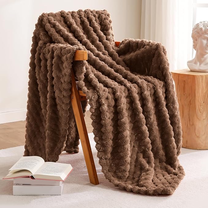 Excervent Big 3D Clouds Stylish Blanket for Bed, 50x70 Inches, Mocha | Decorative Fuzzy Flannel Fleece Throw Blanket for Sofa Bed Couch, Super Soft Cozy, Suitable for All Seasons