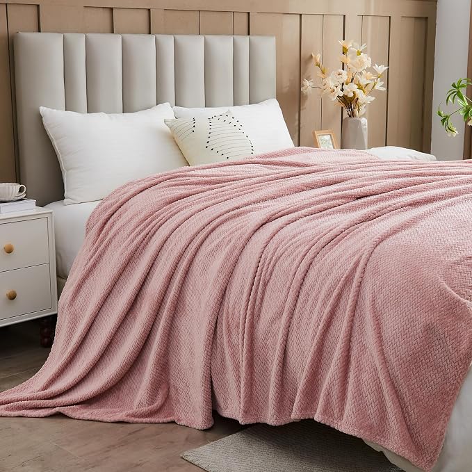 NEWCOSPLAY Fleece Leaves Pattern Throw Blanket, Dusty Pink, 50"x60" | Super Soft Throw Blanket, Lightweight Cozy Bed Sofa Blanket, Premium Silky Flannel Fleece, Travel Blanket for All Season Use