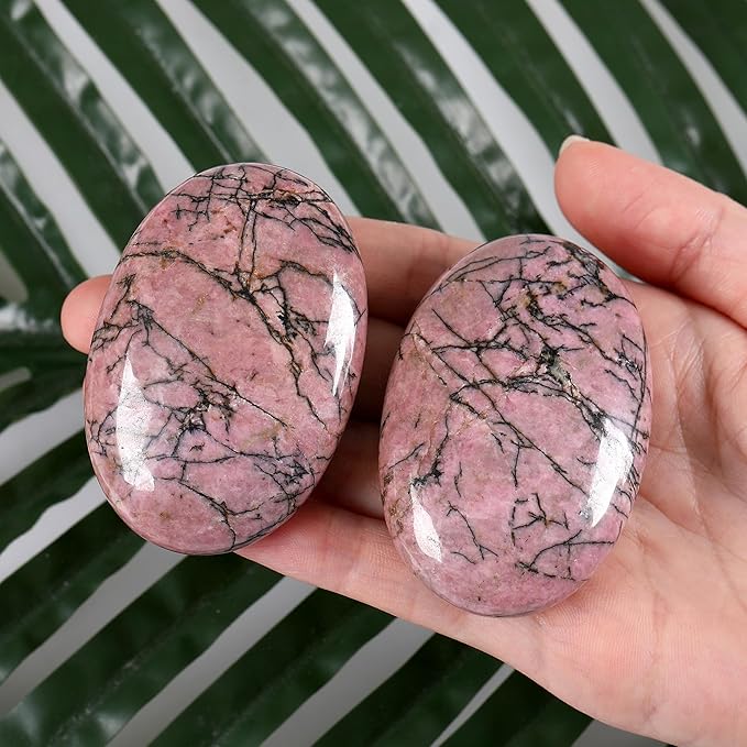 ZHIYUXI 2.4" Rhodonite Crystals Gemstones Crystals and Stones Crystal Decor Energy Balancing Protection Crystals Therapy Polished Stones Palm Stone Mediation Gifts 1PC