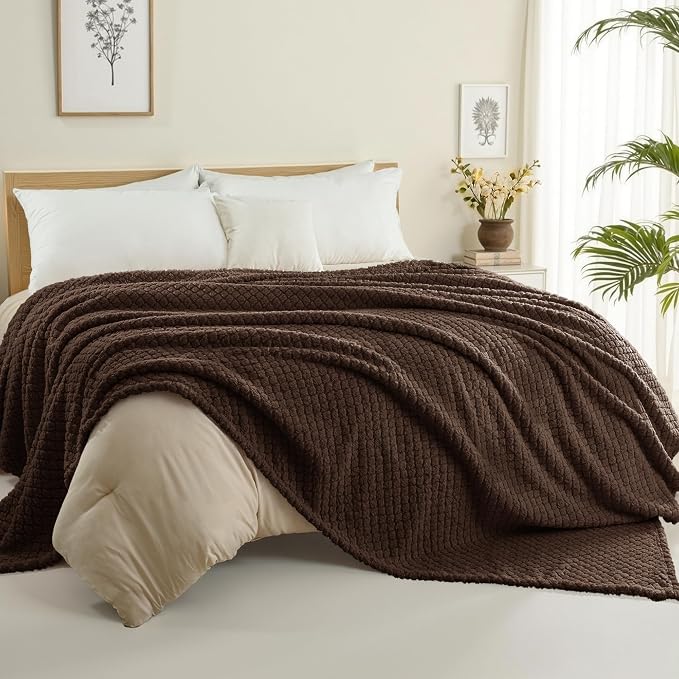 Exclusivo Mezcla Soft Fleece Queen Size Blanket for Bed, Coffee | Jacquard Lightweight Cozy Bed Blanket, Breathable Decorative Fuzzy Textured All Season Use, 90x90 Inches