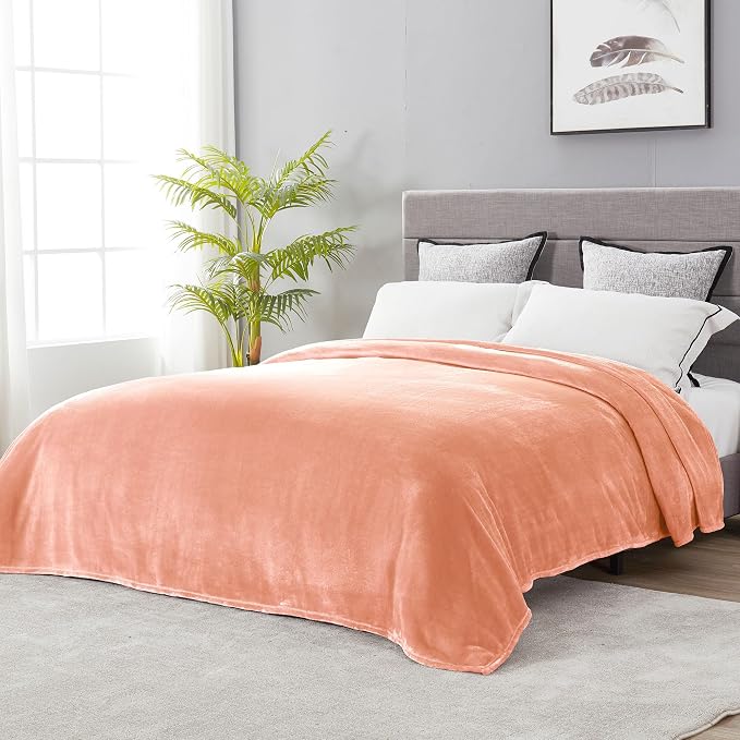 DREAMNINE Extra Large Fleece Blanket, Soft Comfy Fluffy Bed Blanket Full Size 80" x 90", Luxury Decorative Fuzzy Blanket for Bedroom, Big Cozy Shaggy Warm Flannel Blankets for Winter Autumn Pet, Peach