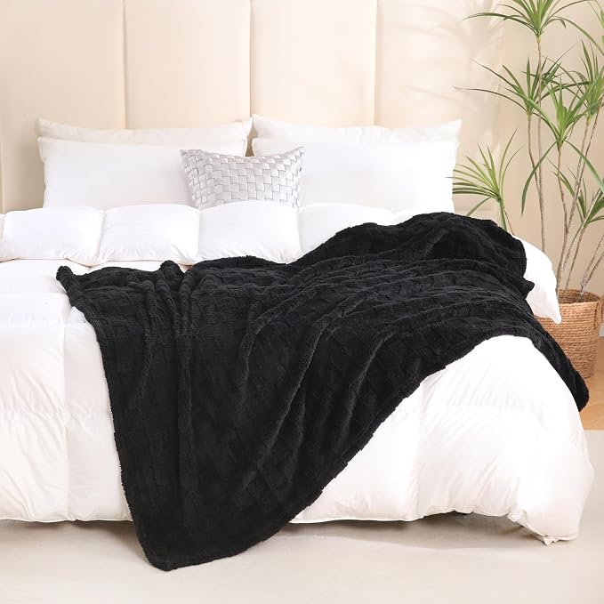 Black Fleece Throw Blanket 108”×90”Checkered Design for Couch Sofa | Super Soft Cozy Plush Microfiber 3D Square Pattern Flannel Blanket for Bed Lightweight for Adults,Women