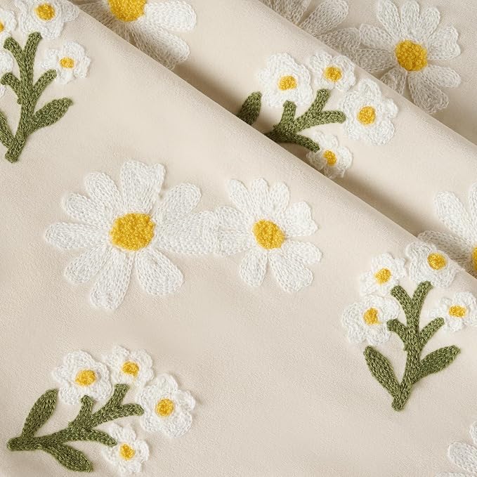 Softalker Spring Summer Outdoor Floral Throw Pillow Covers 18 x 18 Inch Set of 1, Farmhouse Embroidered Decorative Flowers Cushion Covers, Soft Velvet Pillow Cases for Couch Sofa Home Decor, Beige