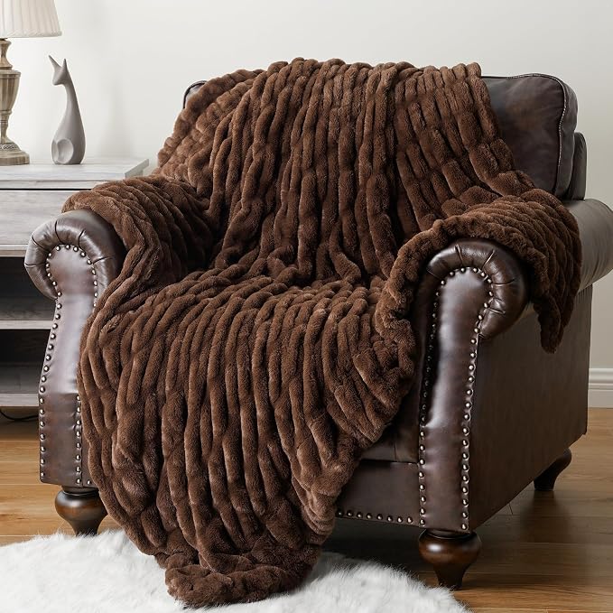 BATTILO Super Soft Faux Fur Throw Blanket for Couch, 50"x60", Double Side | Chocolate Brown Throw Blanket, Silky Bubble Blanket, Thick Warm Mink Cozy Faux Fur Blanket For Bed, Sofa Living Room