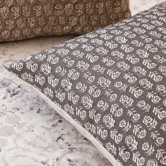 Foindtower Set of 2 Decorative Neutral Floral Print Throw Pillow Covers Vintage Accent Farmhouse Cushion Covers Boho Home Decor for Sofa Couch Chair Bedroom Living Room,20×20 Inch,Rustic Gray