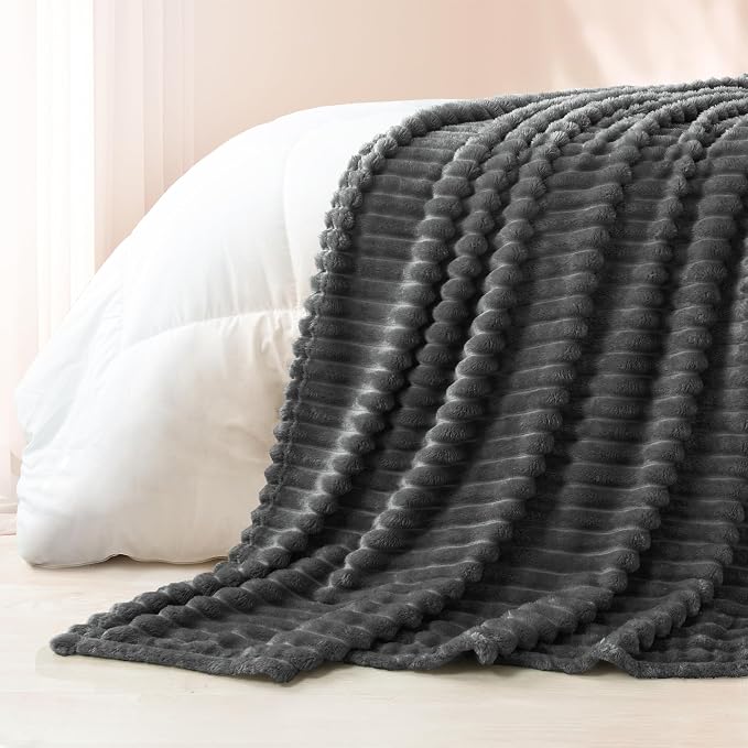 Exclusivo Mezcla Striped California King Size Fleece Blanket for Bed | Soft Breathable Cozy Bed Blankets, Lightweight Plush Fluffy Fuzzy Jacquard Decorative Blankets