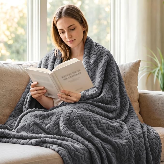 Exclusivo Mezcla Soft Fleece Bed Blanket Twin Size, 60”x80”, Dark Grey | Cozy Fluffy Lightweight Blankets for Summer, Decorative Plush Flannel Throws for Living room, Bedroom with Leaves Pattern