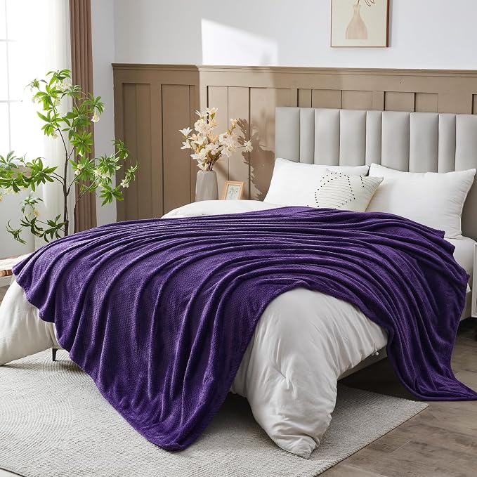 NEWCOSPLAY Fleece Leaves Pattern King Blanket, Dark Purple, 90"x110" | Super Soft Throw Blanket, Lightweight Cozy Bed Sofa Blanket, Premium Silky Flannel Fleece, Travel Blanket for All Season Use