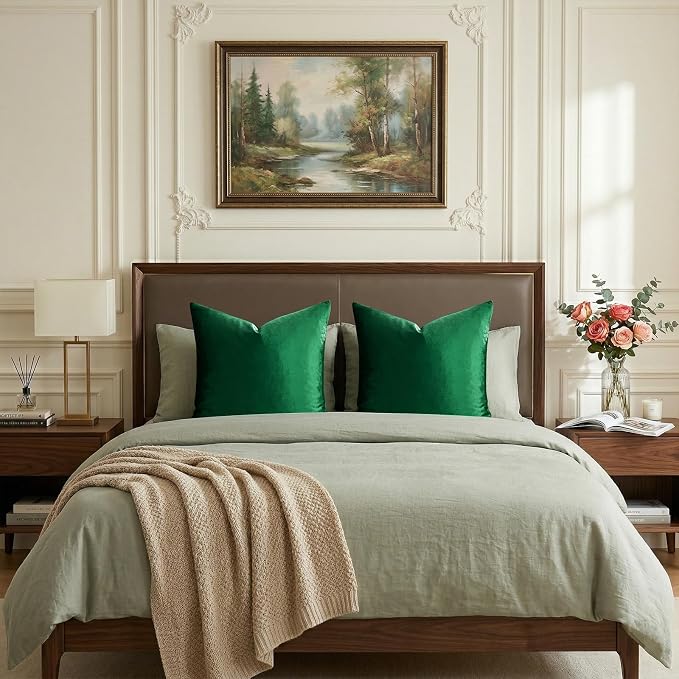 GIGIZAZA Green Velvet Pillow Covers 26x26 Decorative Pillows Pack of 2 | Throw Pillows for Couch,Euro Sham,280gsm Soft Textured Fabric,Modern Pillowcases,Luxury Cushion Covers