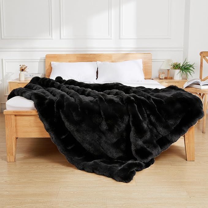 Latepis Soft Black Throw Blanket, Warm Cozy Faux Fur Throw Blanket for Couch, Plush Fluffy Fuzzy Blankets for Sofa and Bedroom, 50” x 60”, 860GSM