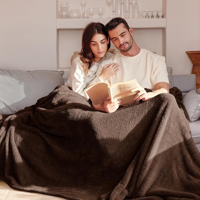 Exclusivo Mezcla Soft Plush Fleece Queen Size Blankets for Bed Living Room | Lightweight Fuzzy Fluffy Large Blanket for All Seasons, Cozy Velvet for Women Men, Machine Washable, 90"x90", Coffee