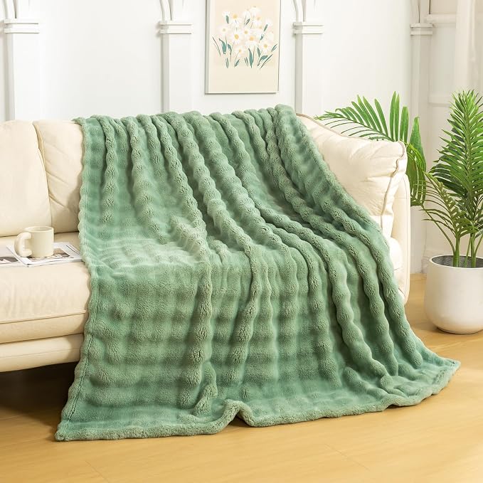 YUSOKI 3D Fleece Bubble Throw Blanket,Sage Green, 50"x60" | Ultra Soft, Non-Shedding, Lightweight for All Season Use, stays fluffy after repeated washes, Perfect Gifts, Machine Washable