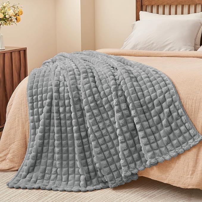 BEDELITE Grey Checked Fleece Throw Blankets Queen Size for Bed, 90x90 Inch | Soft Warm Fuzzy Fluffy Blanket for Bed Sofa, Lightweight Plush Cozy Blankets for Home Room Decor, Gift for Women, All Season