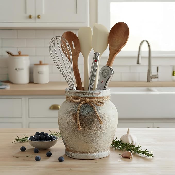 Lvases 6.5in Rust Ceramic Vase, Rustic Farmhouse Decor Flower Vase | Decorative vase for home decor, centerpiece fits living room, bedroom, kitchen, dining table, shelf and fireplace mantle