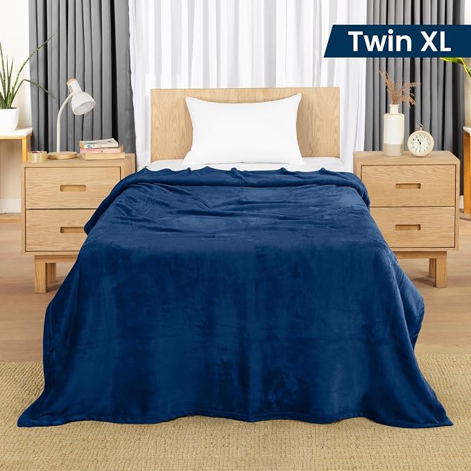 Utopia Bedding Ultra Soft Fleece Bed Blanket Twin XL Size Navy (90x76 Inch) | College Dorm Room Essentials for Girls and Guys, Microfiber Plush Warm Lightweight Breathable Cozy Blanket Anti-Static
